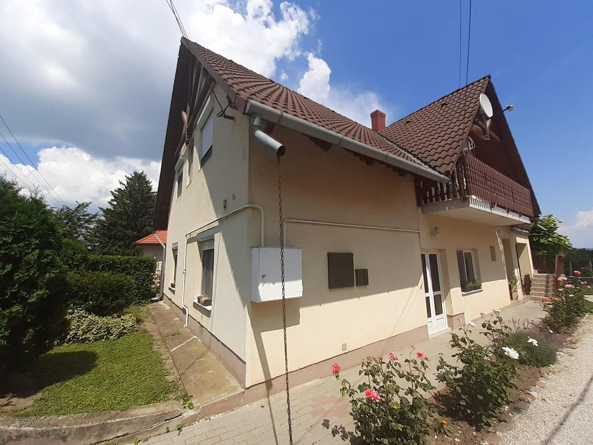 Livi Apartman Merevfalu Kerti Medencevel Fonyod Exterior photo